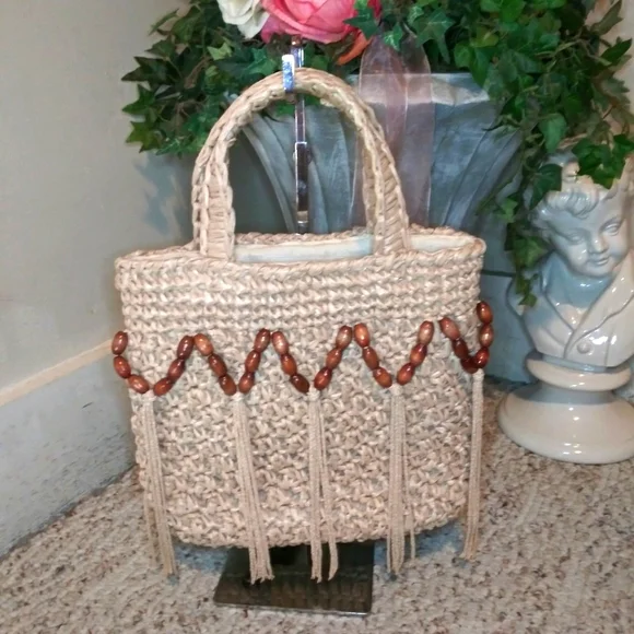Vintage 70's Boho Crocheted Straw Small Tote Style Purse With Wood Bead & Tassel - Picture 1 of 16